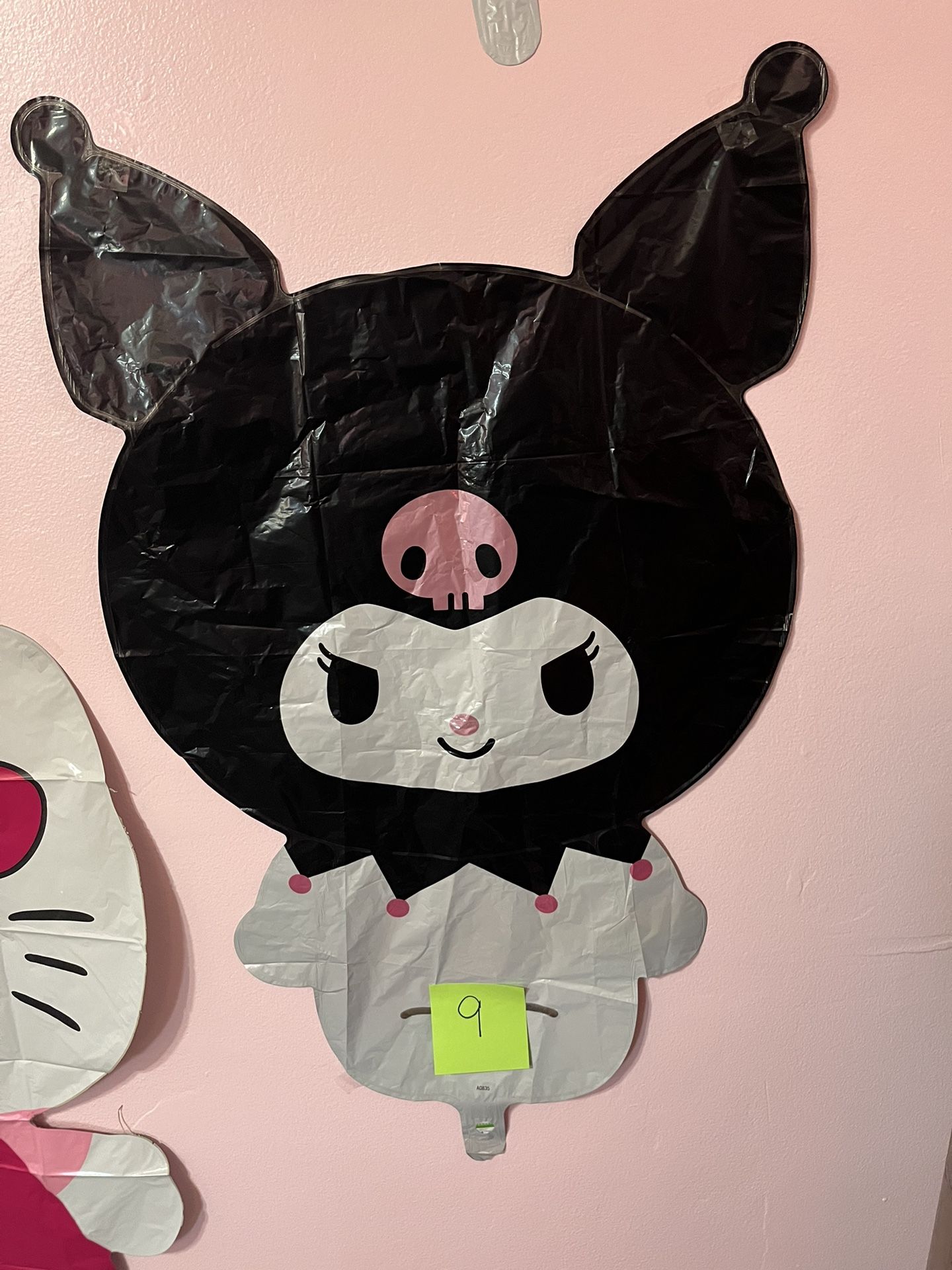 28 “ Kuromi Balloon / Helium Included.