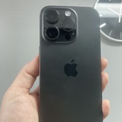 iPhone 15 Pro AT&T 128 GB 
