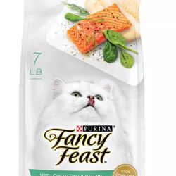 Purina fancy feast at dry Food with Ocean Fish and Salmon - 7 lb. Bag
