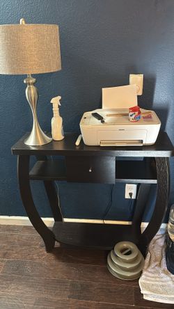 Entry way table