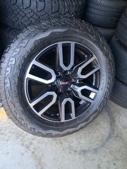 2026 NEW OEM ORIGINAL TAKEOFFS GMC SIERRA AT4 HAVE TPMS SENSORS 20 INCH TIRES BRIDGESTONE ALL-TERRAIN NEW 100 % $ 1699 