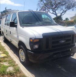 2009 Ford E-250