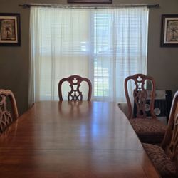 Vintage Dinner Table and 6 Chairs 