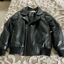 Leather Jacket look 