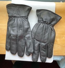 Hands On Men's Black Leather Wrist-Length Gloves One Size Euc Or Better