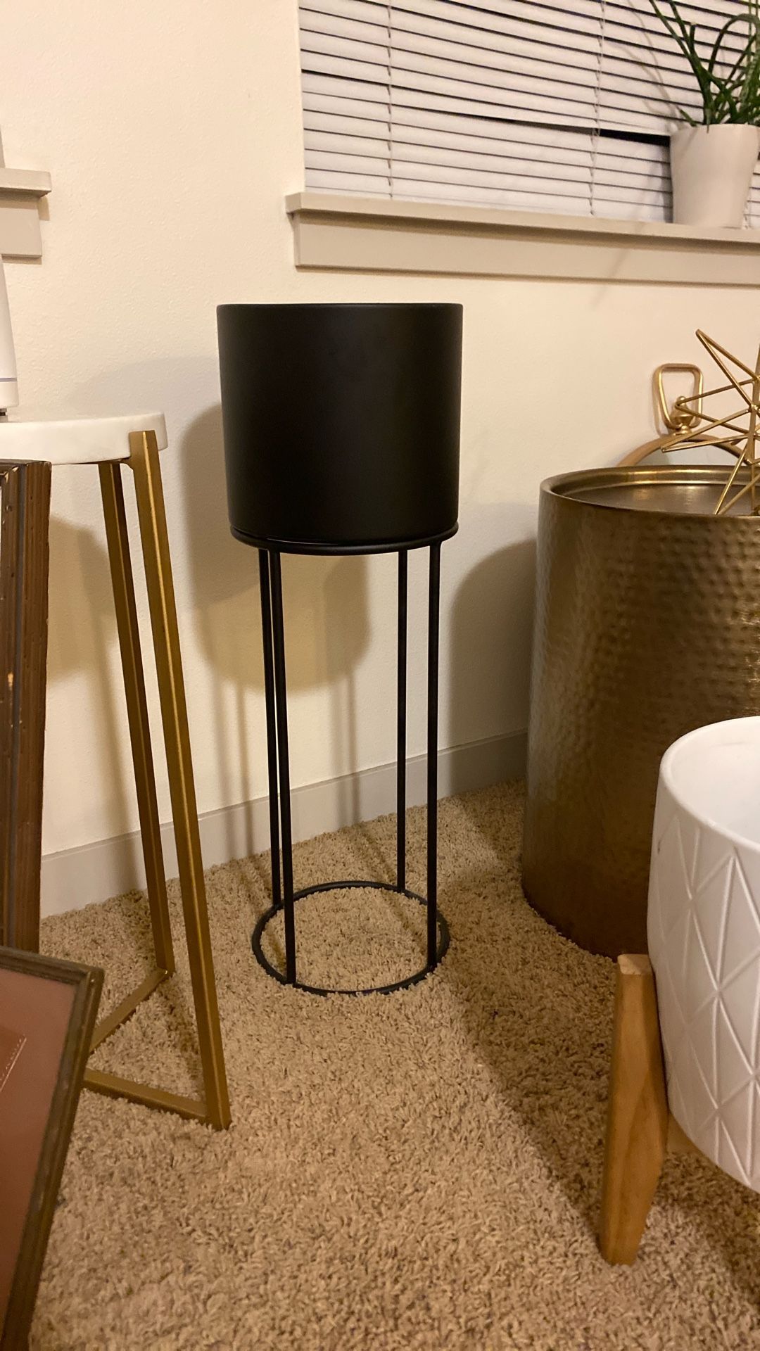 Black metal plant Stand