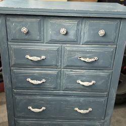Vintage Dresser In Blue And White 