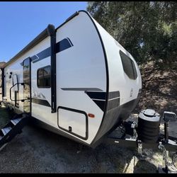 2024 Surveyor Legend 276BHLE by Forest River