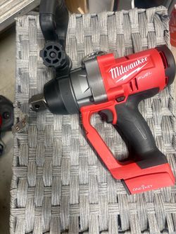 Milwaukee 1 in. Impact Wrench