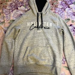 Hollister Relaxed Embroided Logo Pullover Hoodie, Size Small