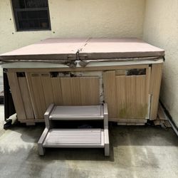 Vita Spa 200 Series Jacuzzi 