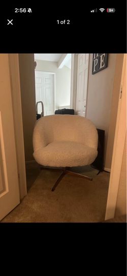 White teddy swivel chair