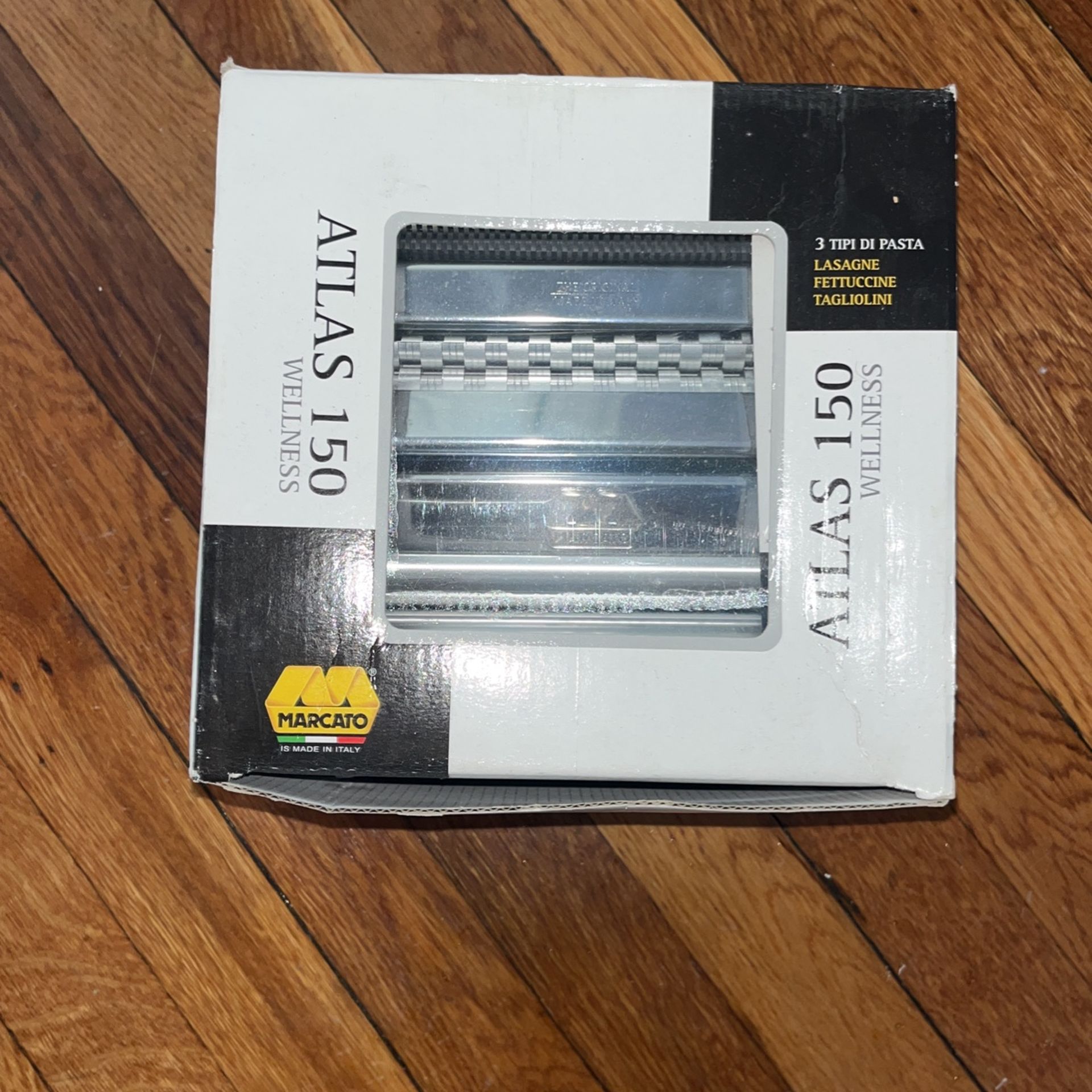 MARCATO Atlas 150 Pasta Machine, Made in Italy, Hand Crank, And Clamp