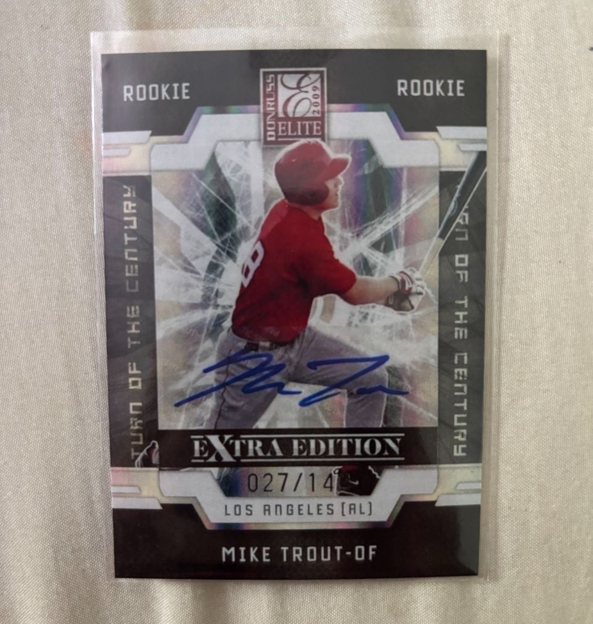 Donruss Elite Mike Trout Rookie RC W/ Facsimile Auto