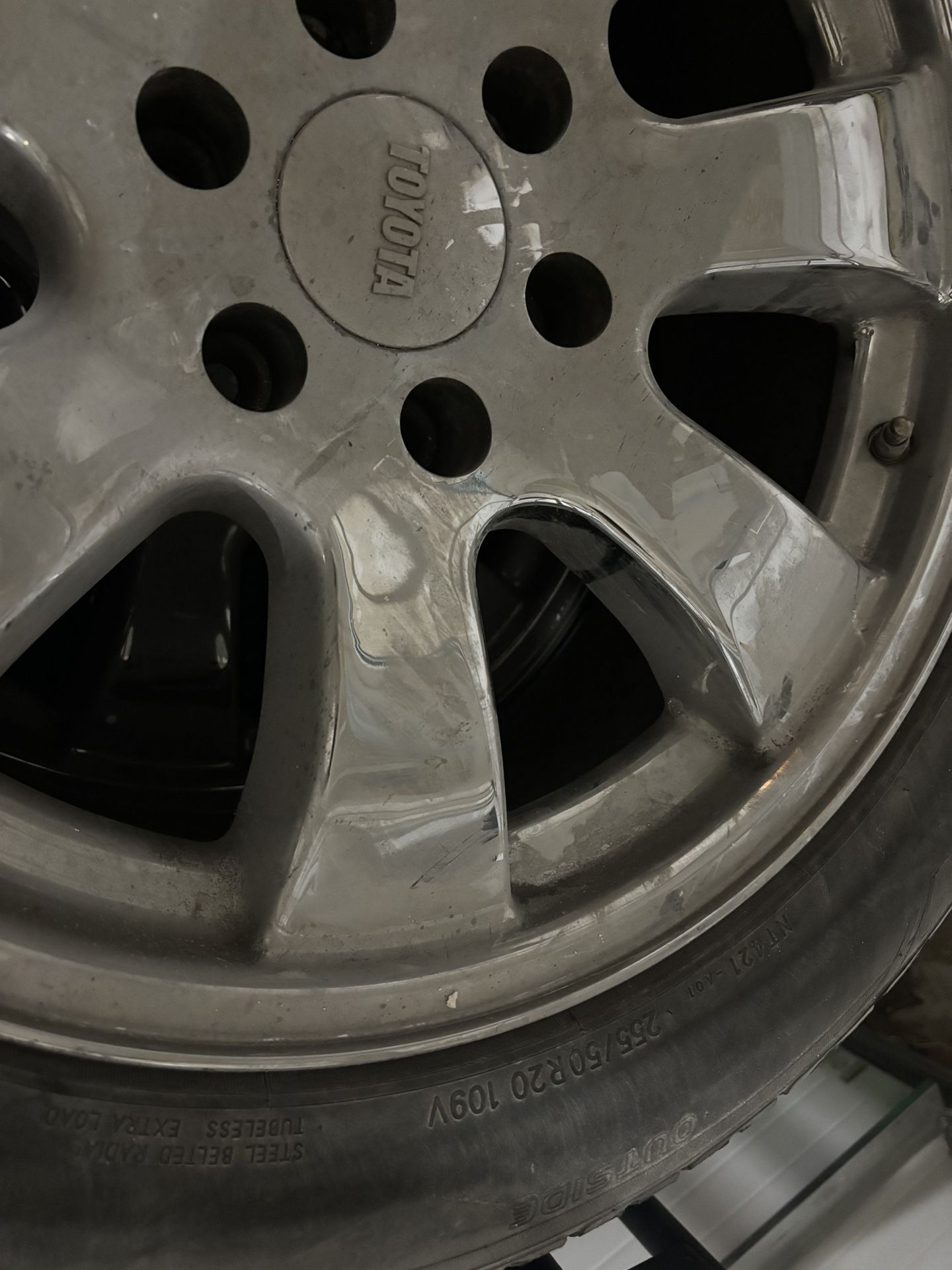 2005 Toyota Tundra Runs And Tires