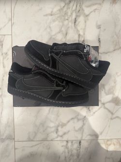 Travis Scott Black Phantom