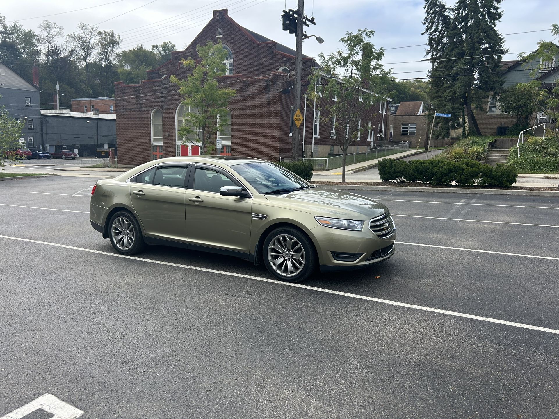 2013 Ford Taurus