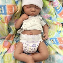 Full Body Silicone Baby Weighs 7 Pounds 18inches Long 650