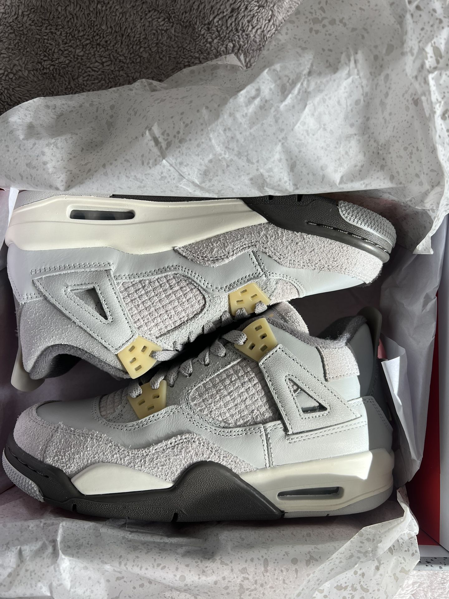 AIR JORDAN 4 CRAFT, SIZE 6Y