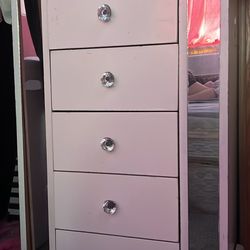 2 Mirror Dresser 