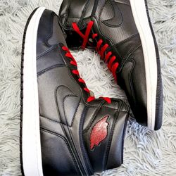 Size 13 Nike Air Jordan 1 Retro High OG Black Gym Red 555088-060.
