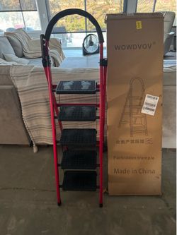 Step ladder