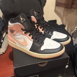 Air Jordan 1 Size 8.5 Pink White Black Adidas Puma 