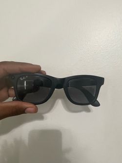 Ray-Ban Meta Smart Glasses