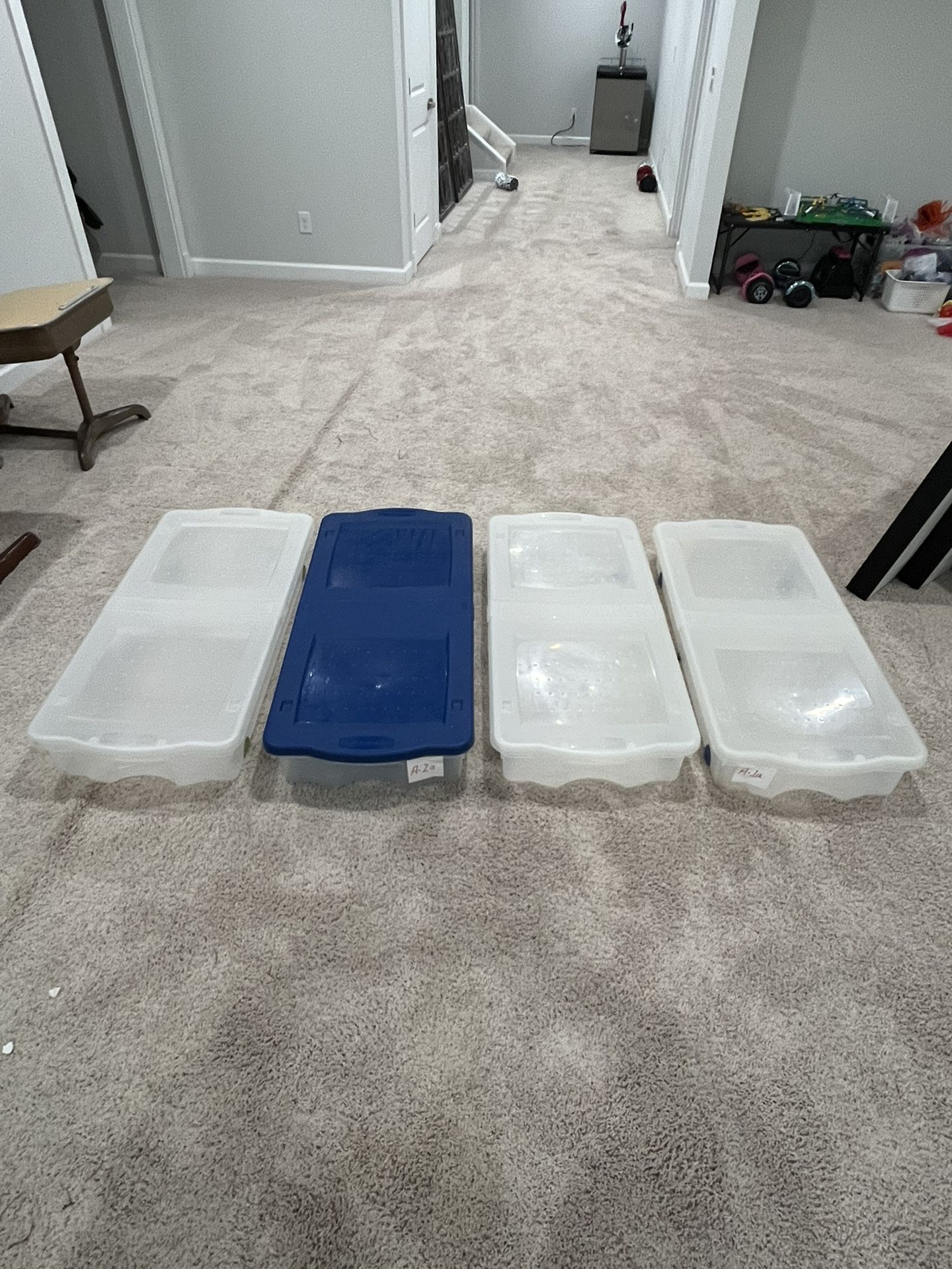 4 Rubbermaid Under Bed Wheeled Storage Boxes