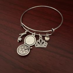 Queen Charm Bracelet 