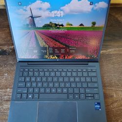 HP DRAGONFLY NOTEBOOK (ENTERPRISE SERIES) LIKE NEW