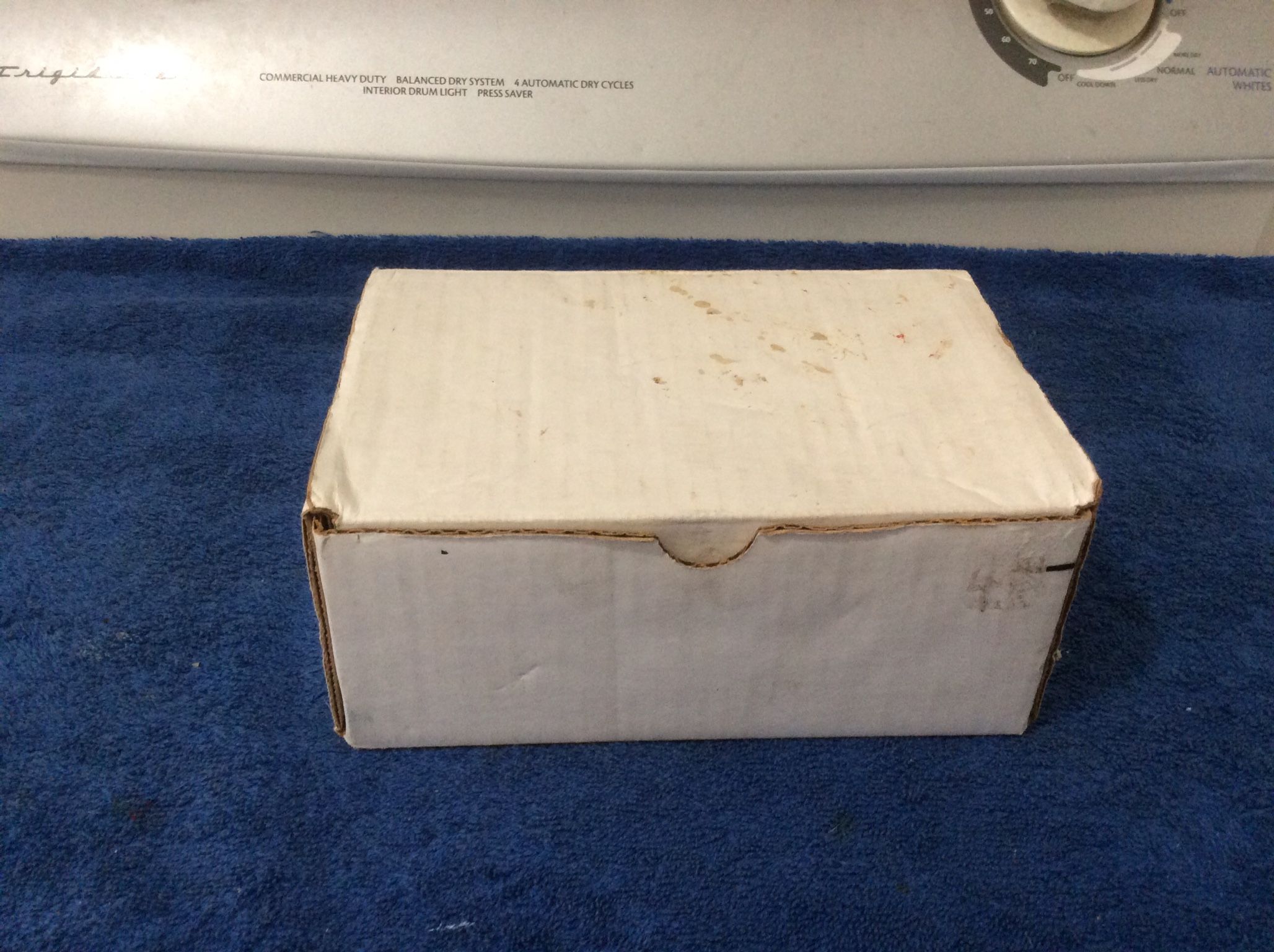 Box Full Of 14 Yellow Skateboard Wheels