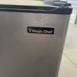 Magic Chef Stainless Steele Mini Fridge
