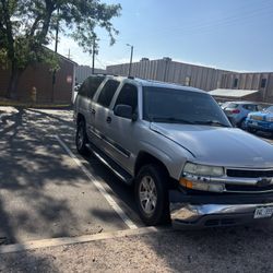 2004 Chevy suburban 1500