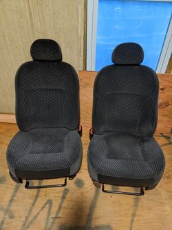 Bucket seats