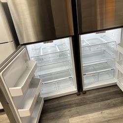 Like new stainless refrigerator deals