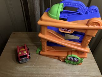 Fisher-Price Toy Garage Ramp Set with Truck