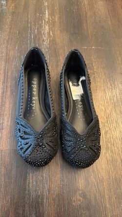 Girls shoes