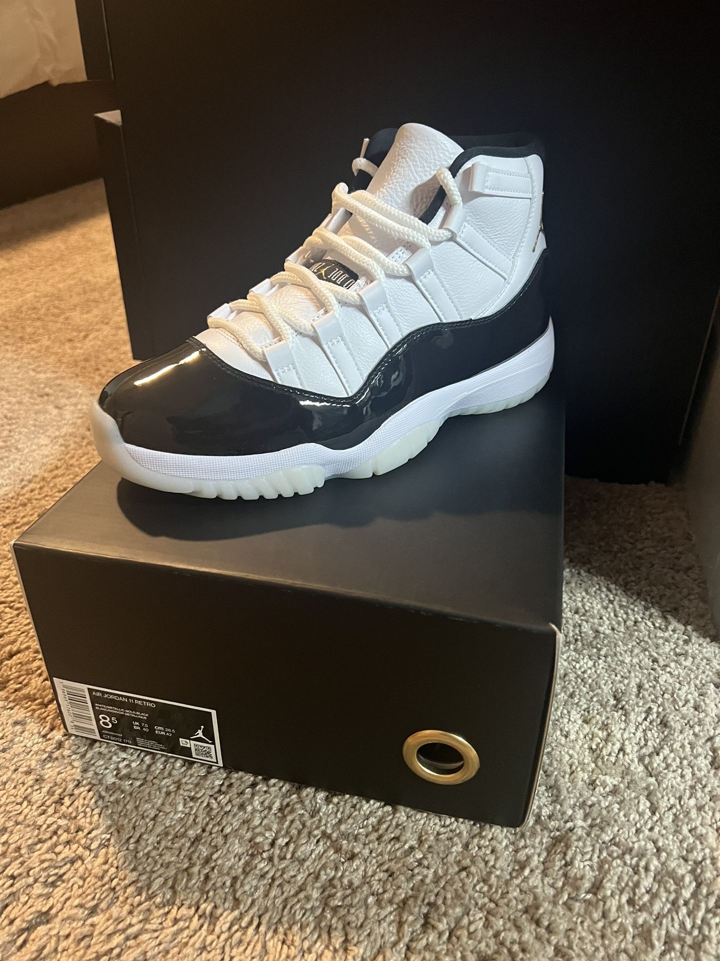 Jordan 11 Gratitude Size 8.5 