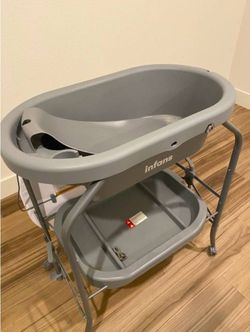 Baby Changing Table with Removable Bath Tub