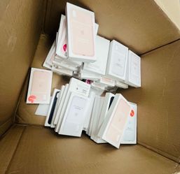 Brand new Iphone smart battery cases bundle deal