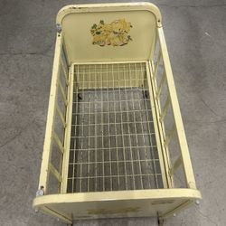 Vintage 1950s  Amsco Metal  “Doll E Crib”
