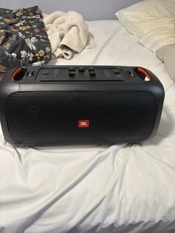 Jbl party box on the go