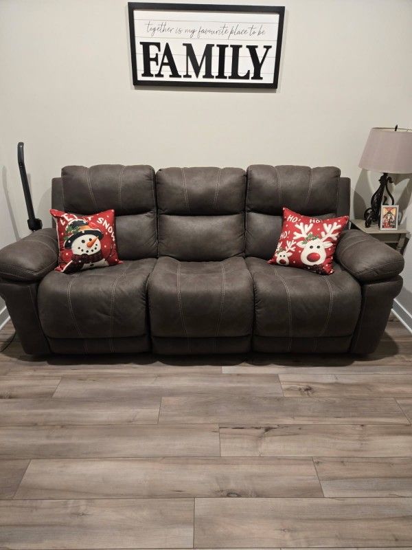 Recliner Couch 