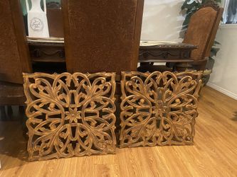 Beautiful Wall Decore 23 X 23 Almost New