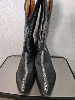 Stingray boots