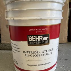 5 Gallons PREMIUM PLUS. INTERIOR/EXTERIOR HI-GLOSS ENAMEL GLASS-LIKE, DURABLE FINISH Brand: BEHR Color is showing on container Color:Gray