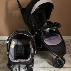 PRACTICALLY NEW BABY TREND EZ RIDE TRAVEL SYSTEM STROLLER CAR SEAT AND BASE 