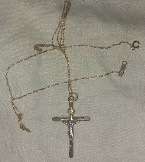 14 K Gold Solid Necklace Cross And Chain