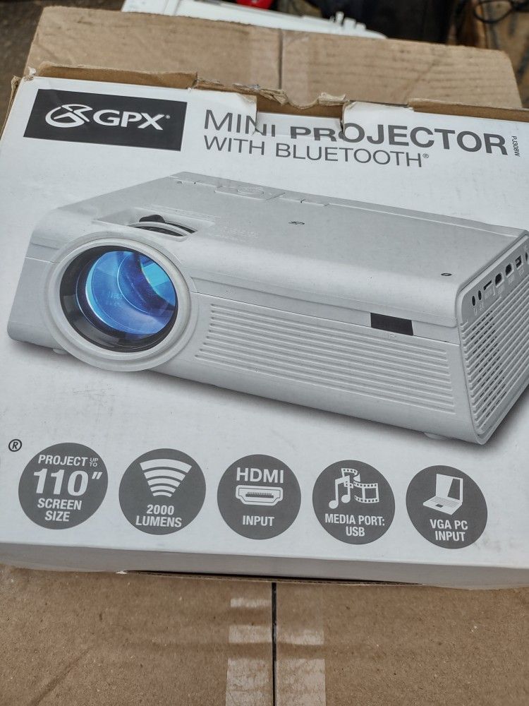 GPX Mini Projector
